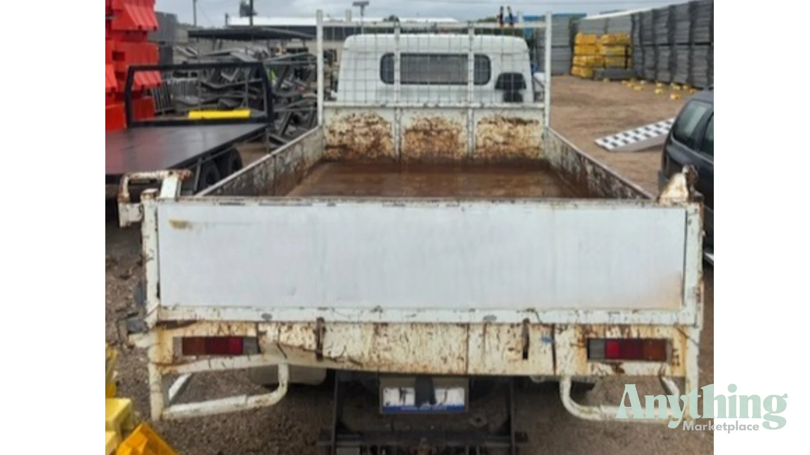 2009 Used Mitsubishi Fuso Tray Truck