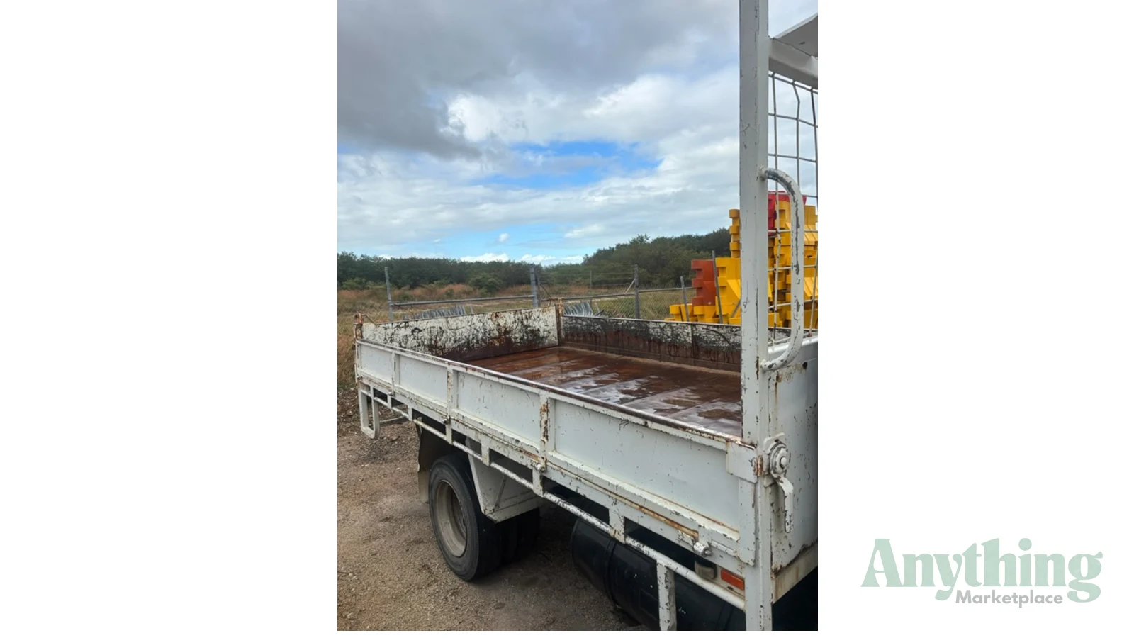 2009 Used Mitsubishi Fuso Tray Truck