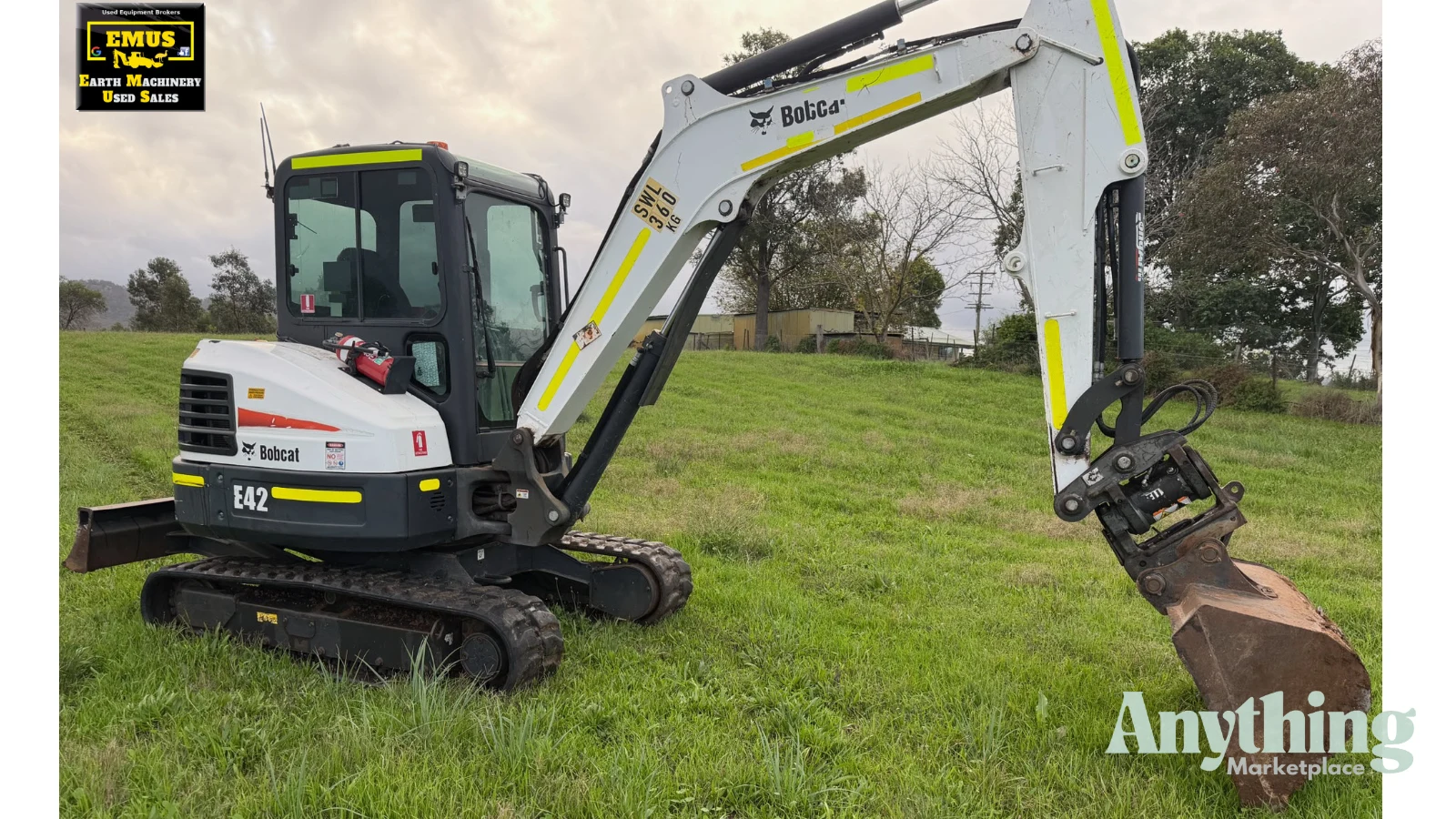 Bobcat E42 4.5ton Excavator, heaps of attachments, E.M.U.S MS1224