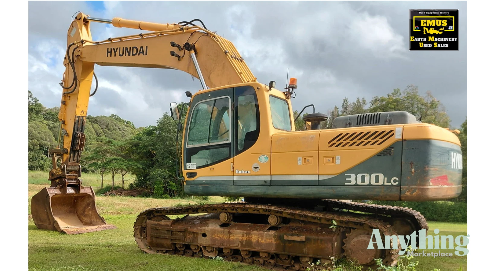 Hyundai Robex 300LC 30ton Excavator, E.M.U.S MS1218
