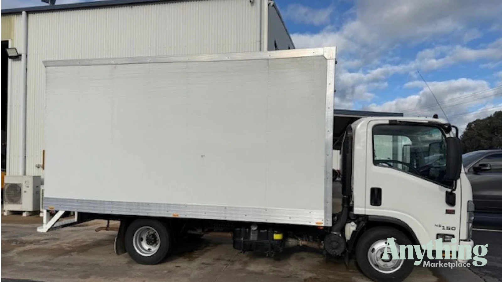 2022 Used Isuzu NPR5SN Pantech