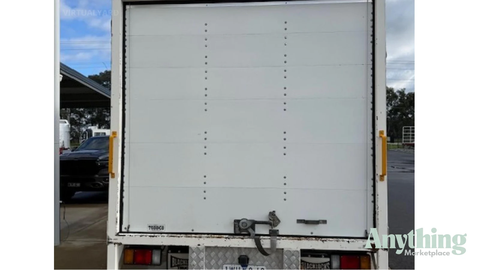 2022 Used Isuzu NPR5SN Pantech