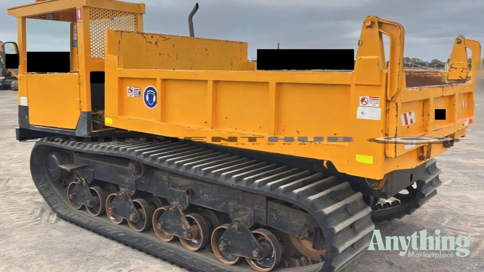 2011 Demo Morooka MST 800 Dumpers