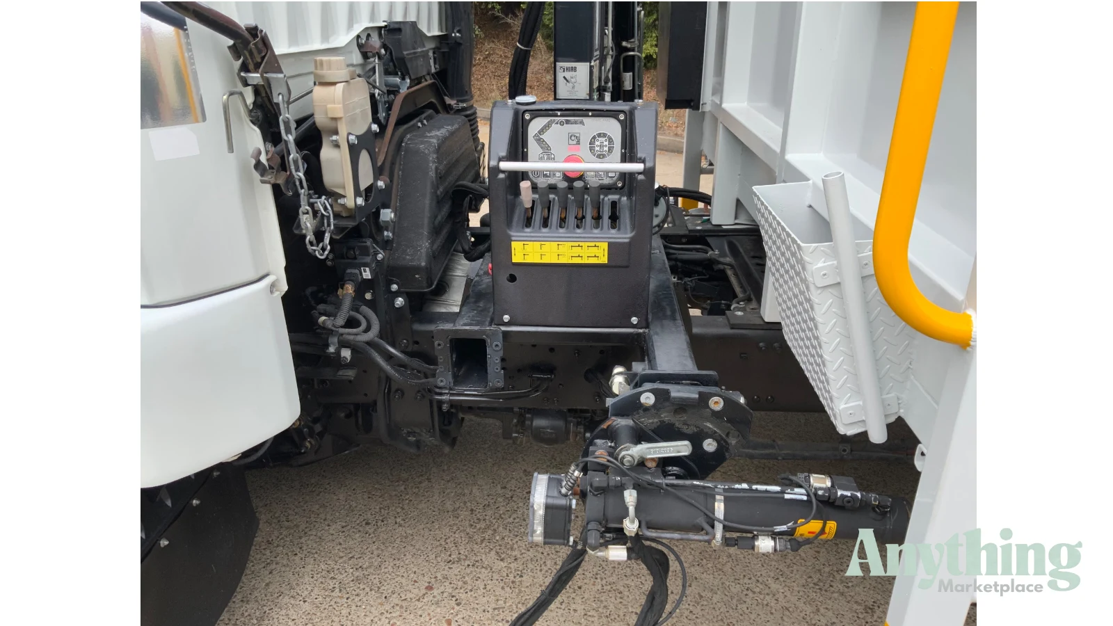 Used Mitsubishi Fighter Crane Truck