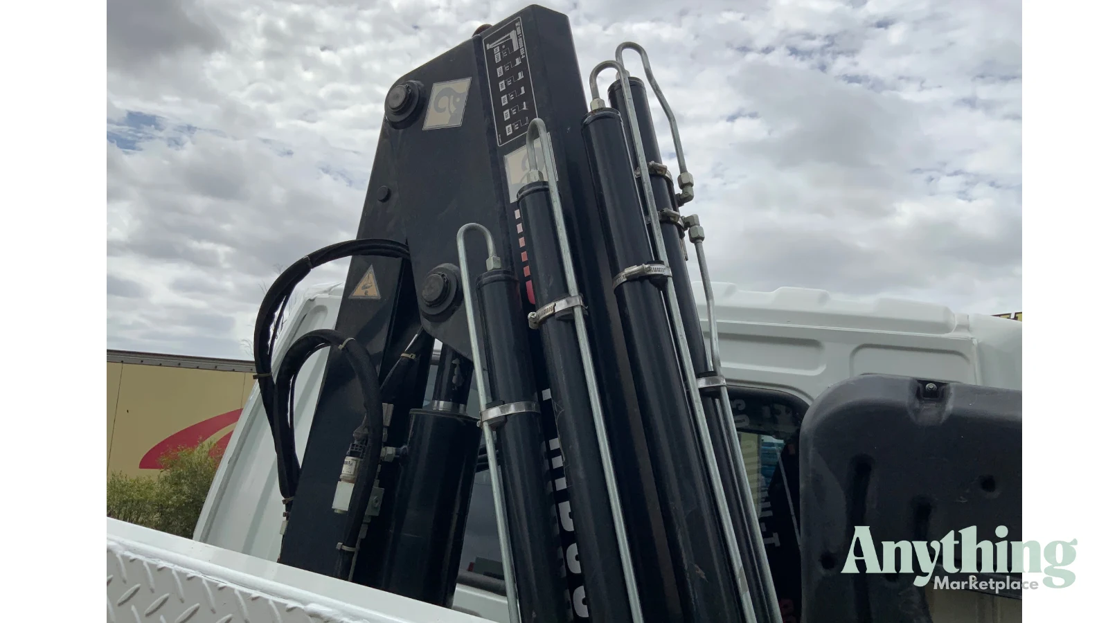 Used Mitsubishi Fighter Crane Truck