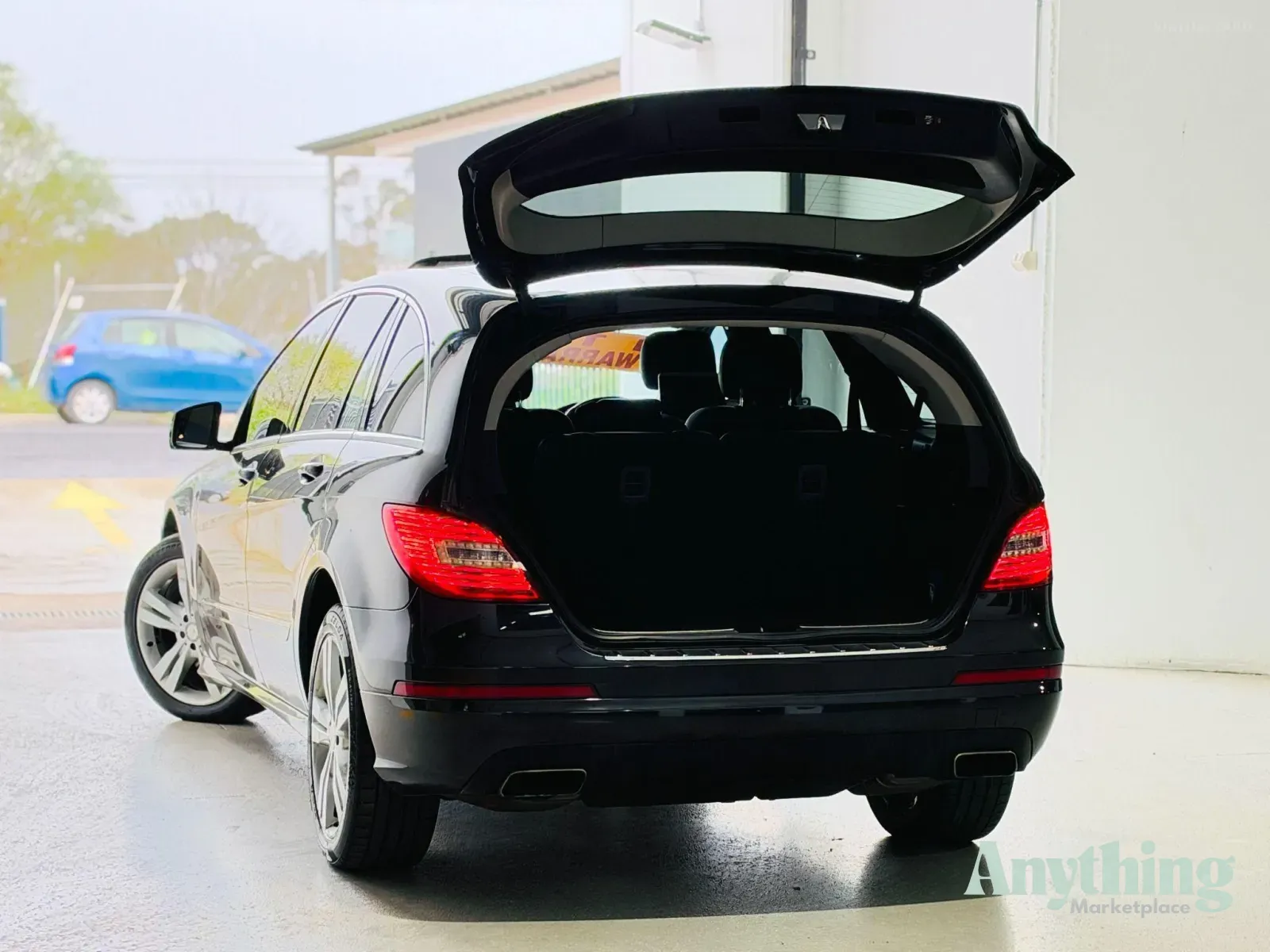 2012 Used Mercedes Benz R350 CDI People Mover