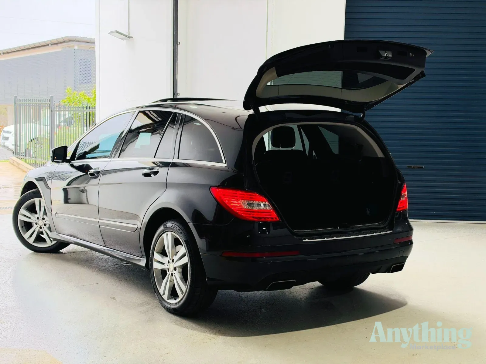 2012 Used Mercedes Benz R350 CDI People Mover