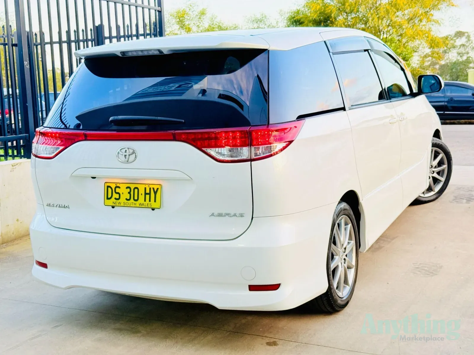 2010 Used Toyota Estima Aeras G People Mover