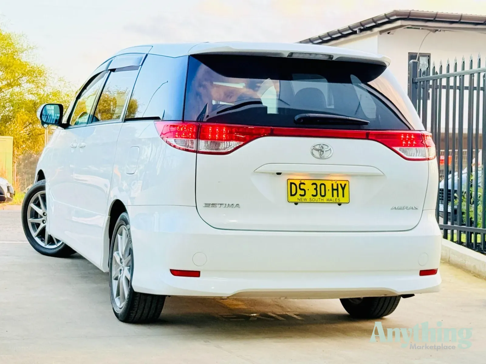 2010 Used Toyota Estima Aeras G People Mover